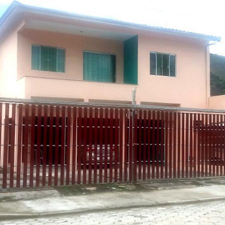 Kitnets Gracimar à 300mts Martin de Sá Caraguatatuba Exterior foto